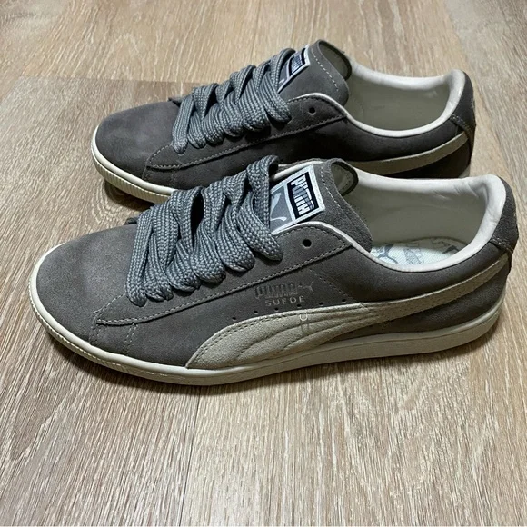 Men's PUMA Suede Classic | Size: 8 | Color: Grey / White - Picture 2 of 12